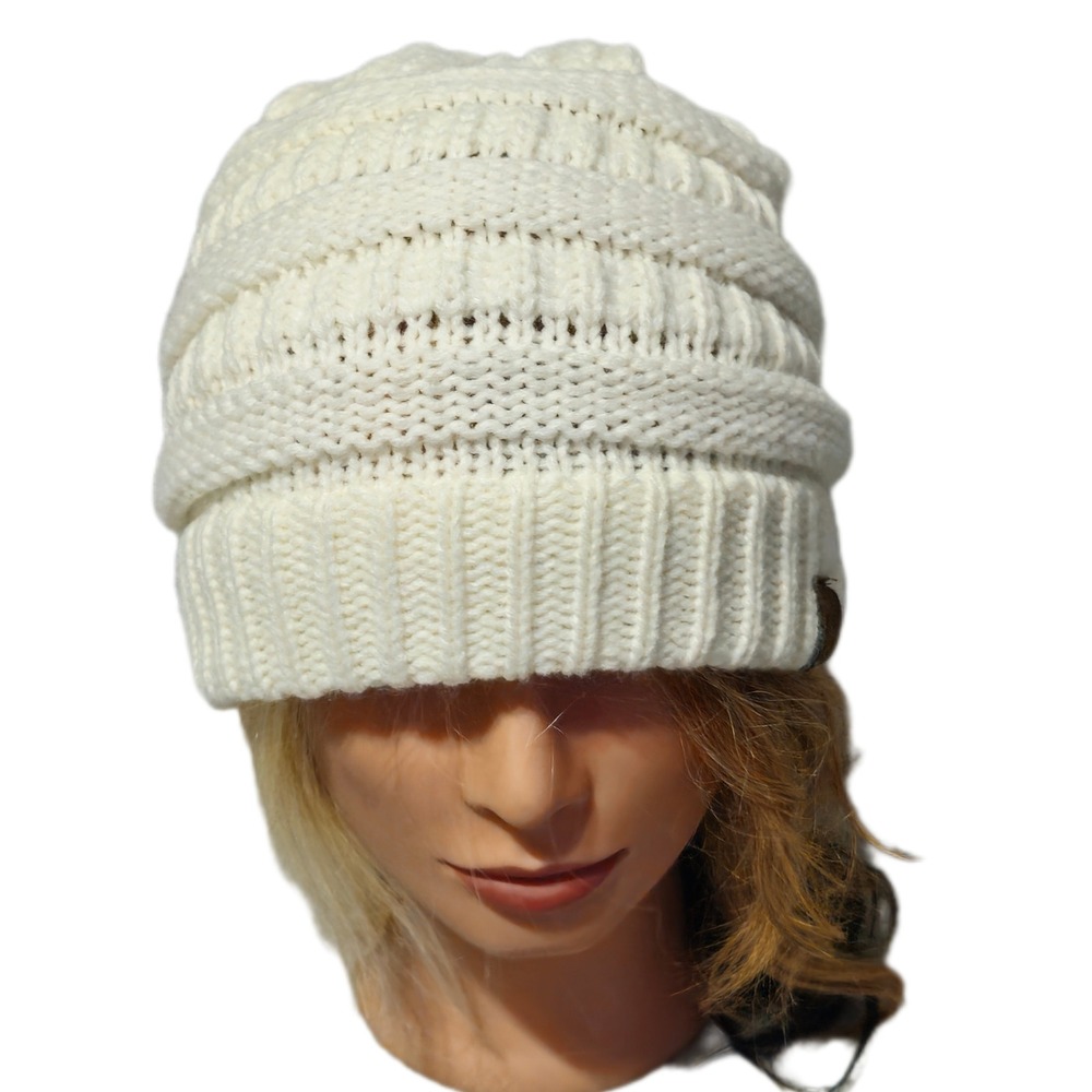 C.C Exclusives Beanie Women One Size Cream White Cable Knit Slouchy Winter Hat